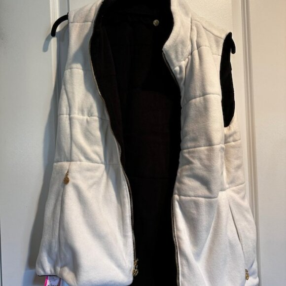 Lilly Pulitzer Brooklee reversible vest Fleece NWT - Picture 4 of 6